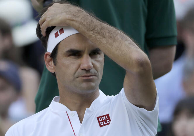 Roger Federer lors de son match face à Kevin Anderson, à Wimbledon, le 11 juillet 2018.