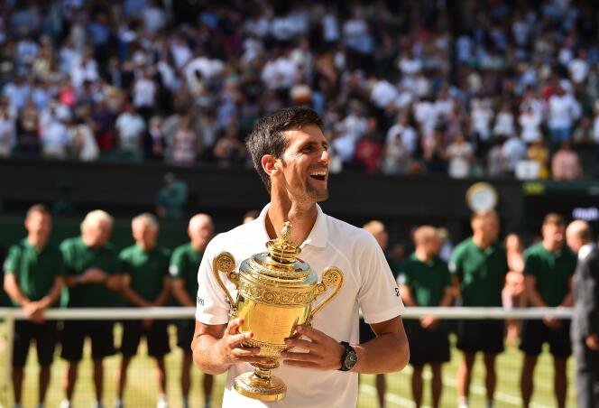 Le Serbe Novak Djokovic après sa victoire à Wimbledon contre Kevin Anderson, à Londres le 15 juillet.