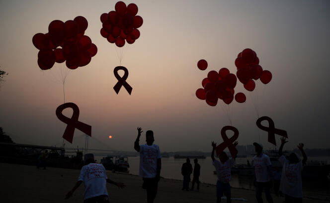 Lors de la Journée mondiale de lutte contre le sida, à Calcutta, en décembre 2014.
