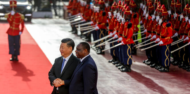 Le président sénégalais Macky Sall accueille son homologue chinois Xi Jinping à Dakar, le 21 juillet 2018.