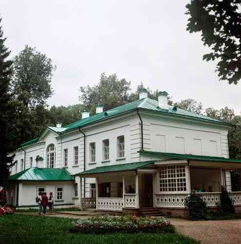 Le photographe Igor Starkov s’est rendu dans l’ancienne résidence de Tolstoï, près de Toula, à 200 kilomètres de Moscou.