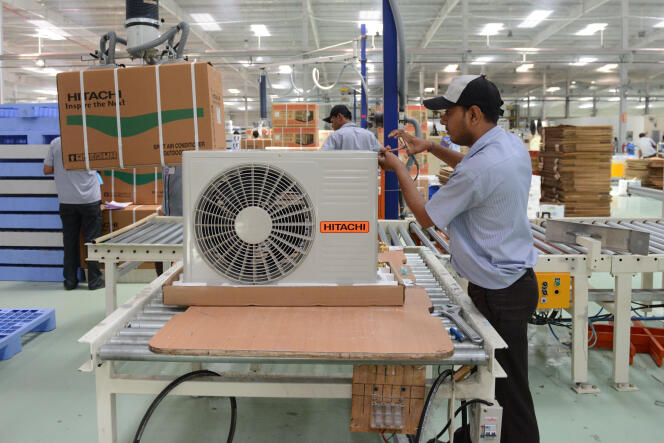 Dans une entreprise indienne de fabrication de climatiseurs, en mai 2013.