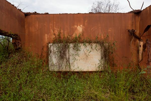 A quelques mètres en aval de la vallée éventrée, le village de Bento Rodrigues, 620 habitants, a été rayé de la carte, englouti sous des millions de tonnes de déchets.