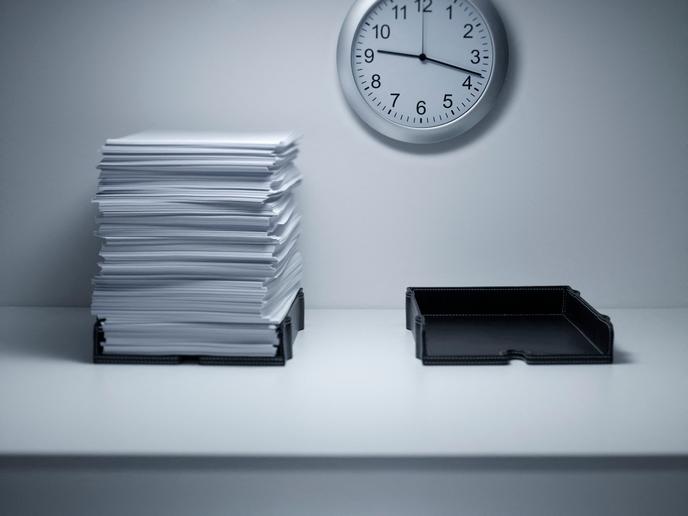 Trop D Heures Supplementaires Nuit A La Carriere