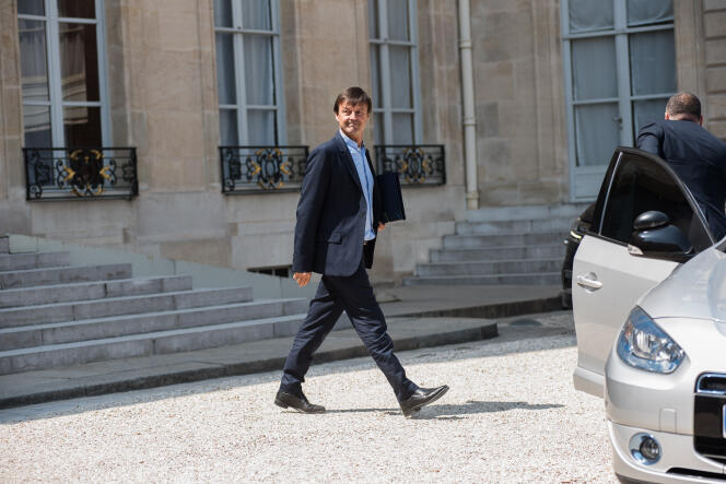 Le ministre de la transition écologique et solidaire, Nicolas Hulot, à la sortie du conseil des ministre, au palais de l’Elysée, le 25 juillet.