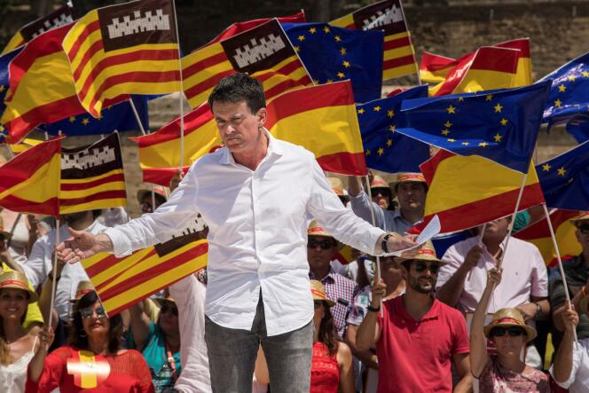 Manuel Valls lors d’un rassemblement du mouvement España Ciudadana, à Palma de Majorque, le 8 juillet.