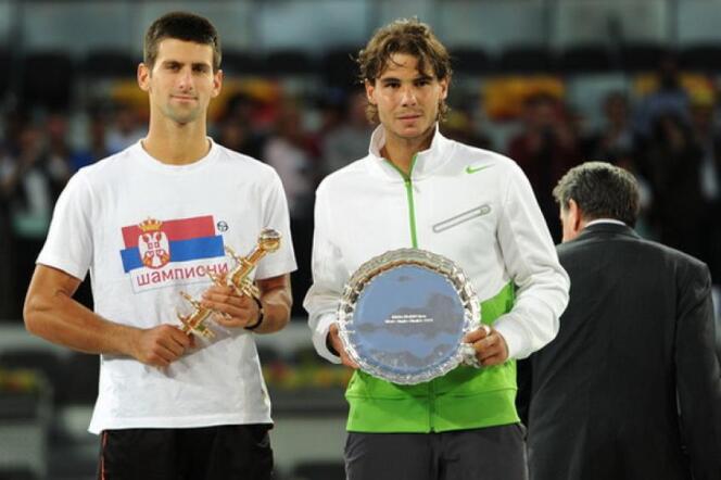 Novak Djokovic triomphe de Rafael Nadal en terre battue espagnole