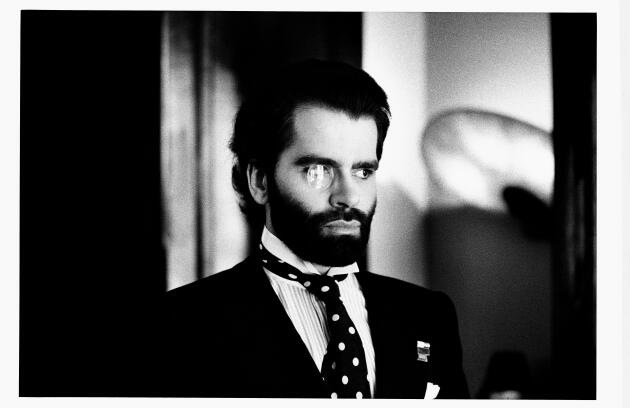 Karl Lagerfeld par Helmut Newton, en 1973.