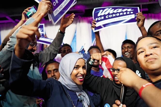 Ilhan Omar célèbre sa victoire à la primaire démocrate à Minneapolis, aux Etats-Unis, le 14 août dernier.