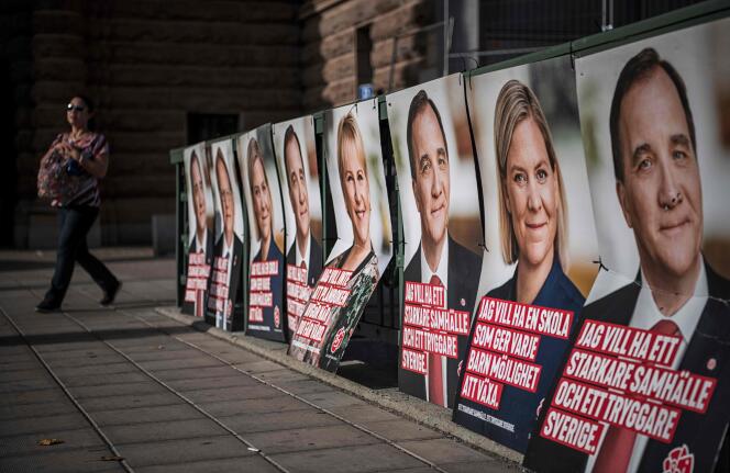 Affiches de campagne pour les sociaux-démocrates, à Stockholm, le 1er septembre.