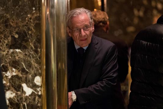 Bob Woodward arrive Ã  la Trump Tower, Ã  New York, pour une rencontre avec le prÃ©sident DonaldÂ Trump,Â le 3 janvier 2017.