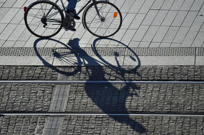 « Marche et vélo peuvent assurer à eux seuls les deux tiers des déplacements urbains, selon plusieurs études sur le potentiel d’utilisation de ces modes réalisées dans de grandes agglomérations » (A Nantes, le 26 octobre 2017).