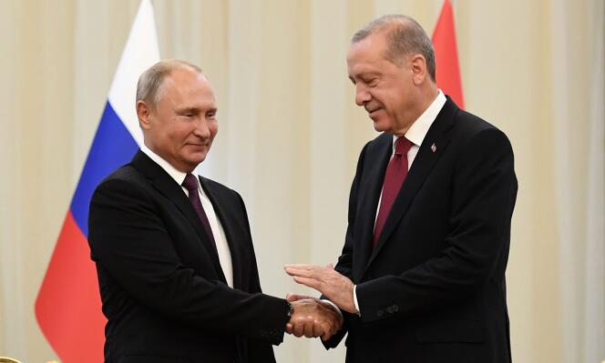 Vladimir Poutine et Recep Tayyip Erdogan, lors de leurs pourparlers sur le sort d’Idlib, à Téhéran, le 7 septembre.