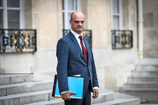 Le ministre de l’éducation Jean-Michel Blanquer à la sortie d’un conseil des ministres à l’Elysée le 31 août.