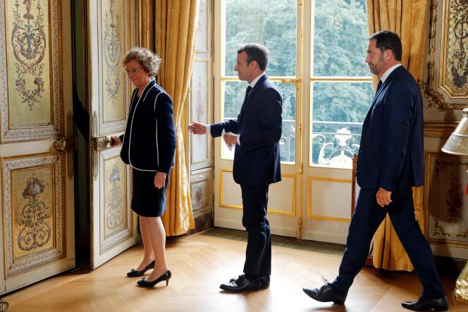 La ministre du travail, Muriel Pénicaud, Emmanuel Macron, et le secrétaire d’Etat Christophe Castaner, le 22 septembre à l’Elysée.