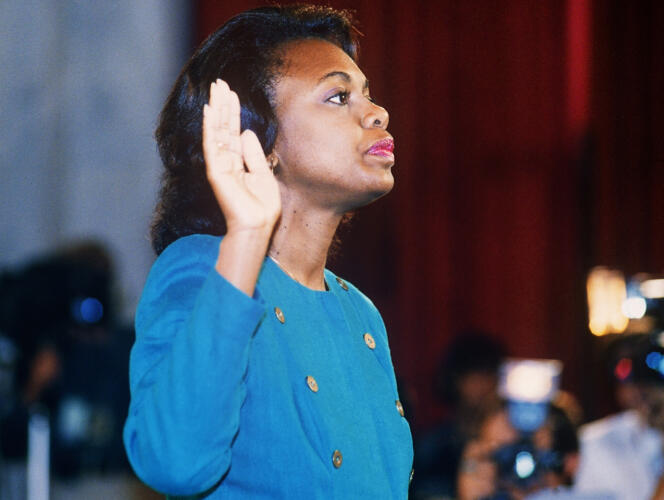 Anita Hill prêtant serment devant la commission judiciaire du Sénat, en 1991.