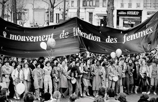 Les gynécologues les plus âgées sont souvent d’anciennes féministes. Ici, une manifestation  du MLF en 1981 à Paris.