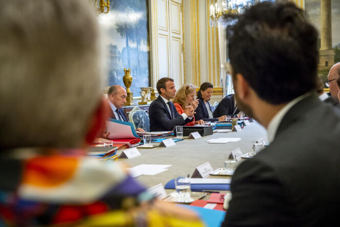 Emmanuel Macron, lors du conseil des ministres, au palais de l’Elysée, le 5 septembre.