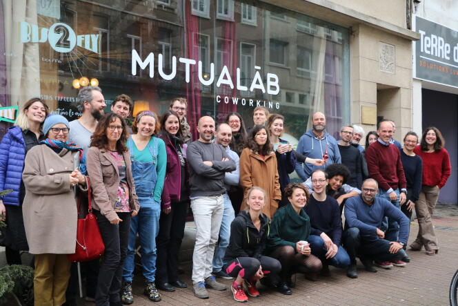 Au sein du Mutualab, vaste espace autogéré de 1000 m2 en plein cœur de Lille, se côtoient pas moins d’une cinquantaine de profils différents.