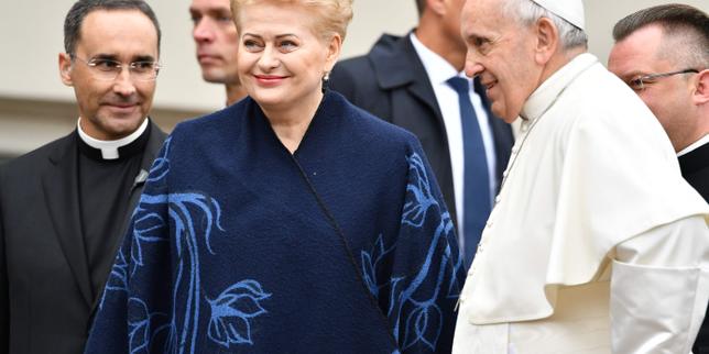 réfugiés -à-vilnius-le-pape-fustige-ceux-qui-« expulsent-les-autres » réfugiés -à-vilnius-le-pape-fustige-ceux-qui-« expulsent-les-autres »