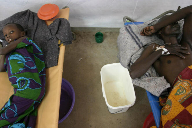 Dans une clinique de Médecins sans frontières (MSF) à Bujumbura, la capitale du Burundi, en août 2005, pendant une épidémie de choléra.