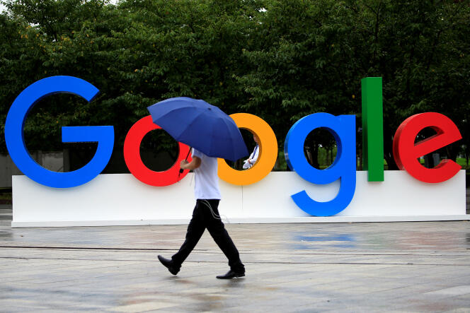Un panneau Google à Shanghaï (Chine), en septembre.