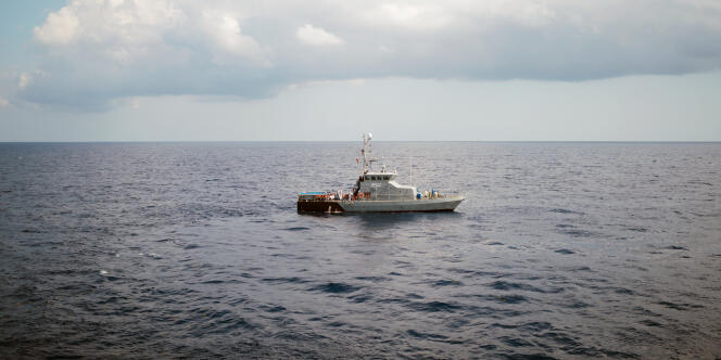 Le 30 septembre 2018. Les 58 rescapés sont transférés de l'Aquarius vers l'île de Malte depuis les eaux internationales via les autoriités maltaises.