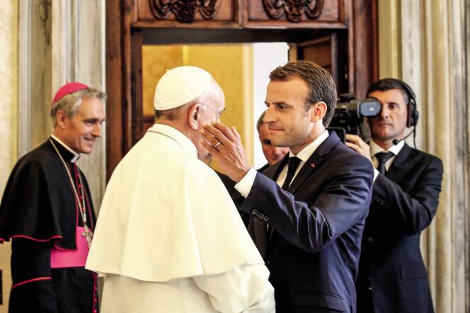 Emmanuel Macron et le pape François, au Vatican le 26 juin 2018.