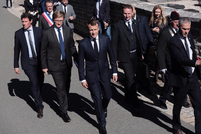 Emmanuel Macron, lors du 60e anniversaire de la Constitution, à Colombey-les-Deux-Eglises (Haute-Marne), le 4 octobre.