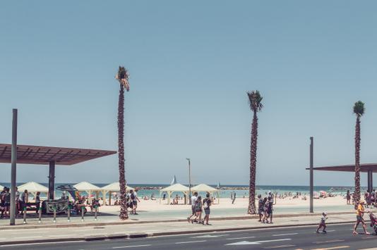 KOLDERAL / GETTY IMAGES La promenade de Tel-Aviv.