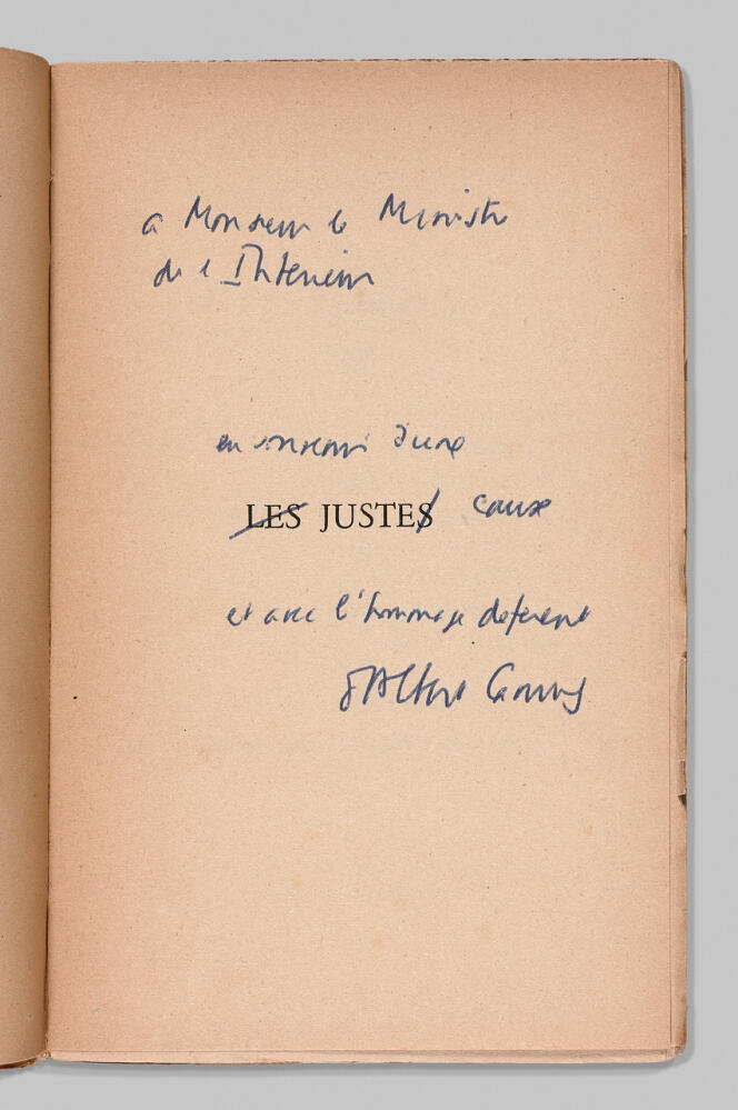 Albert Camus, « Les Justes », Paris Gallimard, 1950, avec envoi de l’auteur à François Mitterrand (estimé entre 5 000 et 8 000 euros).