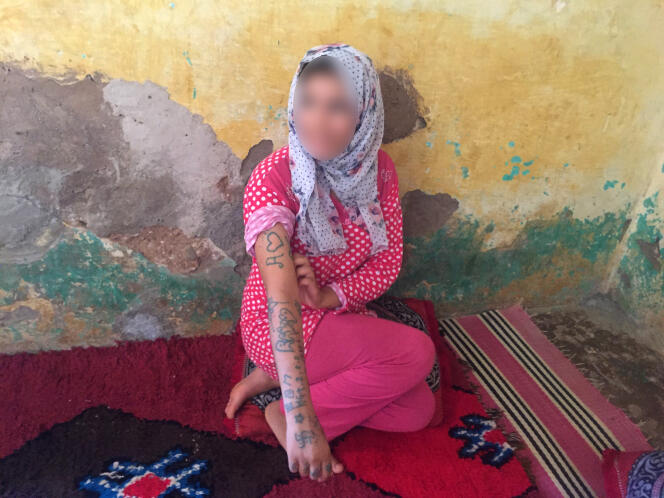Khadija, 17 ans, a raconté, dans une vidéo diffusée en août, avoir été enlevée, torturée et violée pendant deux mois par une bande de jeunes dans la région de Béni Mellal, dans le centre du Maroc.
