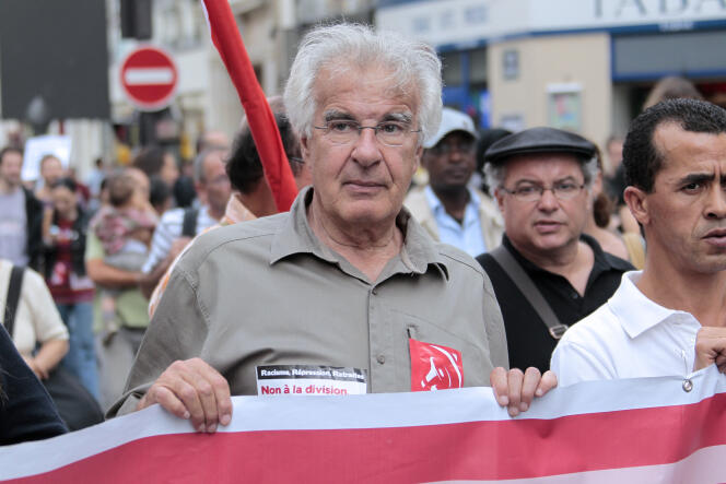 Alain Krivine lors d’une manifestation, à Paris,  le 4 septembre 2010.