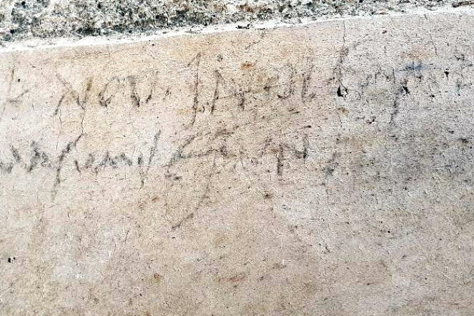L’inscription au charbon découverte à Pompéi qui a permis de prouver que la ville a été détruite le 24 octobre 79.