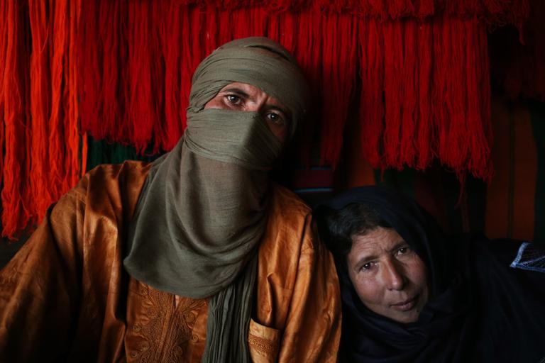 ESAM AL-FETORI / REUTERS Couple touareg dans le désert libyen, en décembre 2013.