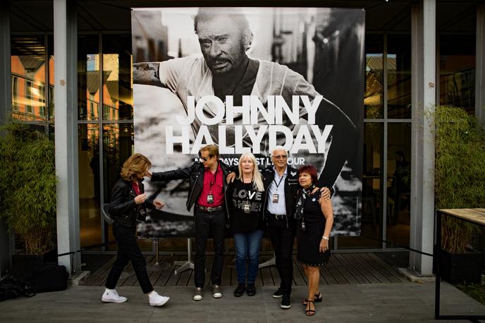 L Album Posthume De Johnny Hallyday Mon Pays C Est L Amour Est En Vente