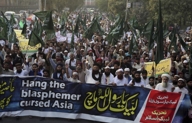 Des partisans du parti Tehrik-e-Labaik manifestent pour demander l’exécution d’Asia Bibi, à Lahore, au Pakistan, le 19 octobre.