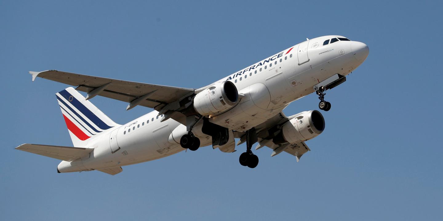 Pres De 300 Passagers D Un Vol Air France Bloques Depuis Deux Jours En Siberie