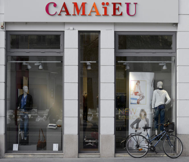 A Lyon, en février 2014. Le leader du prêt-à-porter féminin en France exploite 654 magasins en France.