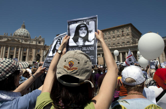 En 2012, une manifestation pour demander la justice pour Emanuela Orlandi, fille d’un membre de la police vaticane, qui a disparu le 22 juin 1983.