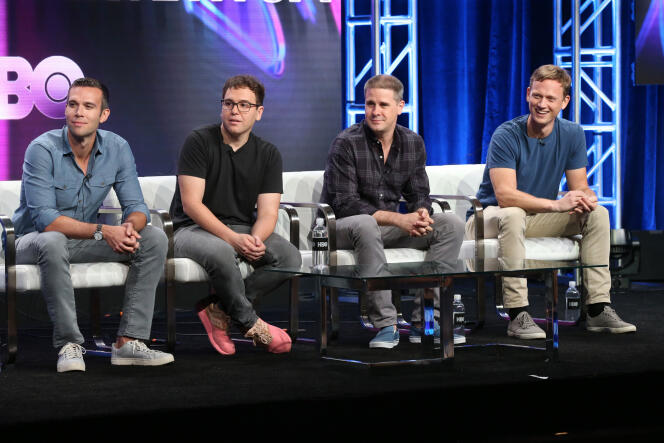 Les créateurs et animateurs de « Pod Save America » : Jon Favreau, Jon Lovett, Dan Pfeiffer et Tommy Vietor, à Beverly Hills, le 25 juillet.