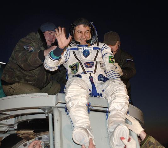 BILL INGALLS / AFP En 2006, Marcos Pontes est devenu le premier Brésilien à voyager dans l’espace.