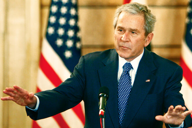 Le président américain George W. Bush lors d’une conférence de presse à Bagdad, le 14 décembre 2008.