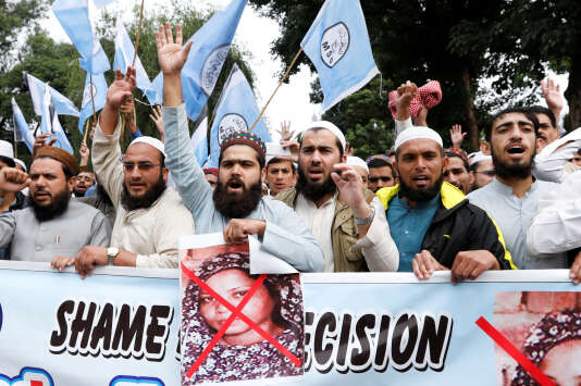 Islamists demonstrated by thousands in Islamabad on November 2 to protest the acquittal of Asia Bibi.