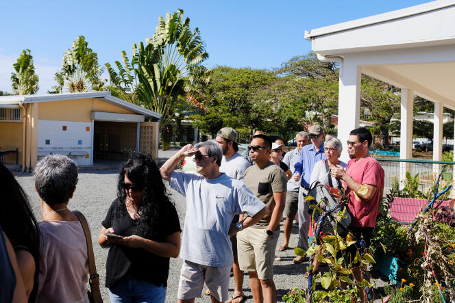 Des électeurs patientent pour voter lors du référendum sur l’indépendance de la Nouvelle-Calédonie, à Nouméa, en novembre 2018.