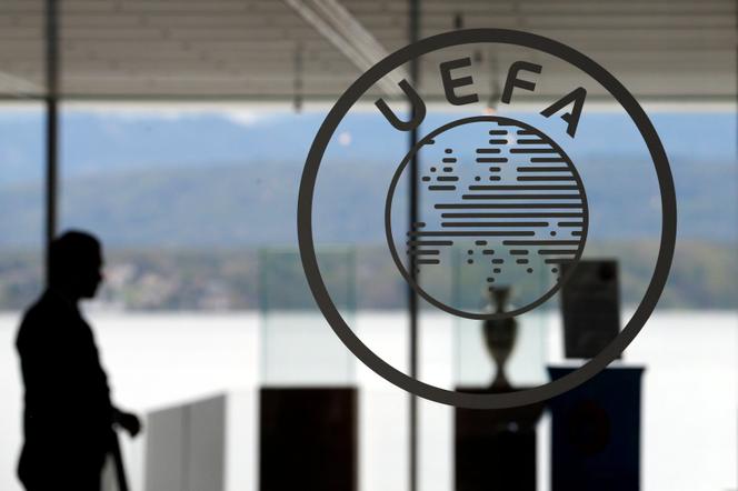 Logotipo na sede da UEFA, em Nyon, Suíça, 15 de abril de 2016.