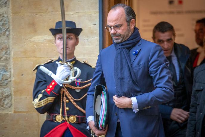 Edouard Philippe, Premier ministre, sort de la Préfecture des Ardennes à Charleville-Mézières après un Conseil des ministres, mercredi 7 novembre.
