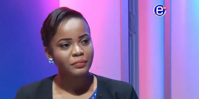 Mimi Mefo, rÃ©dactrice en chef adjointe et prÃ©sentatrice vedette de la chaÃ®ne de tÃ©lÃ©vision privÃ©e Equinoxe TV.