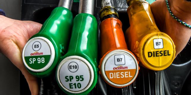 les-distributeurs-de-carburant-s’engagent-à-répercuter-la-baisse-des-cours-du-pétrole-«-au-jour-le-jour-» les-distributeurs-de-carburant-s’engagent-à-répercuter-la-baisse-des-cours-du-pétrole-«-au-jour-le-jour-»