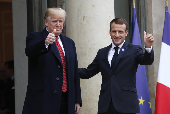Emmanuel Macron et Donald Trump sur le parvis de l’Elysée, à Paris, le 10 novembre.